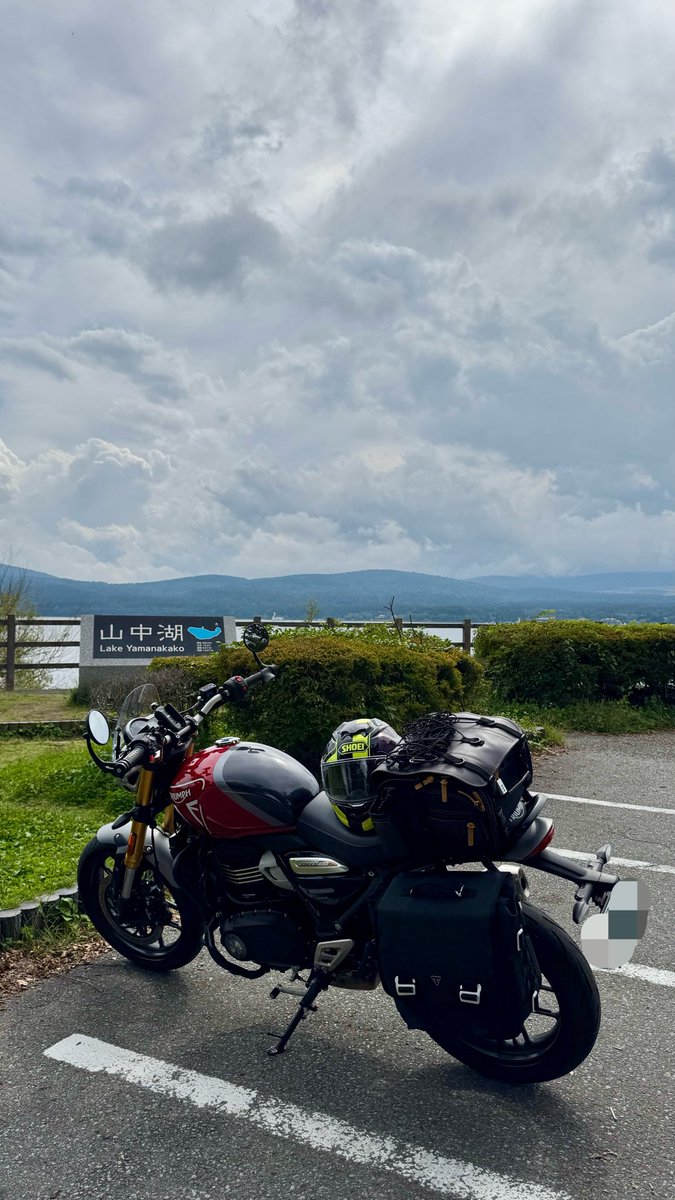 mayuatsu326's tweet photo. 富士山あなたはいつも恥ずかしがり屋で雲に隠れちゃうのね🥹 https://t.co/CtPcILflJe