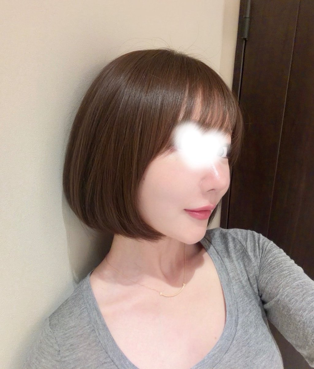 Kaminiiのシャントリ、ぱっさぱさの私の髪の毛が毛先まで水分たっぷりに潤って感動してる。どんな時もとにかく乾燥軽減、後頭部に天使の輪っかできてしっとり仕上がる。なに使っても毛先がパサパサになる人に秋冬に向けて是非使ってほしい…!
【PR】【Kaminii】 https://t.co/p8sDjh91FT