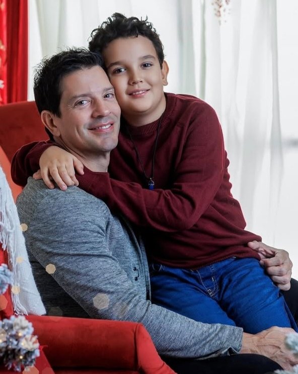 valdez_E11's tweet photo. La gema que va para los 40 y el heces que va para los 30 atacando a un morrito de 10 años que no mintió! Grande Ian!
Ian: 1
Heces y Gema: 0 
#LaCasaDeLosFamososMéxicoMx https://t.co/XTWX3bOII2