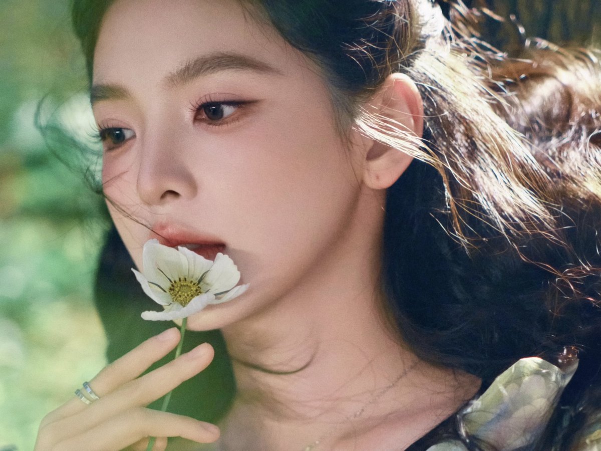 pingguozip's tweet photo. 미친거같음 어떤 결심을 한건지 감도 안오고 장약남 바자갈라로 또 레전드 갱신하다 https://t.co/DQevD2p2j7