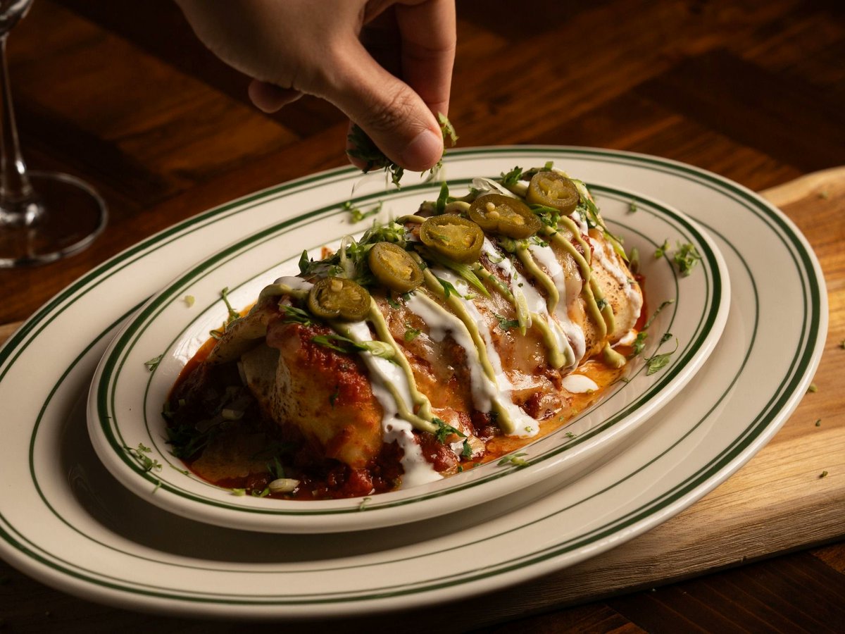 rodeogrillTH's tweet photo. Hungry? Our Mexican Burro is packed with delicious Tex-Mex flavours and plenty of Rodeo goodness. https://t.co/SlC5taUz1B