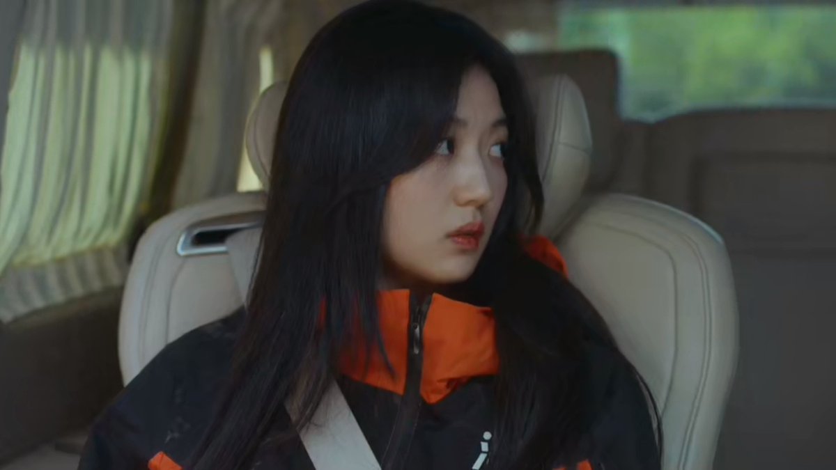 Ro_sheedah's tweet photo. Just started watching this C-drama, The Early Spring and I'm already hooked 🫢 https://t.co/URd7XWywYI