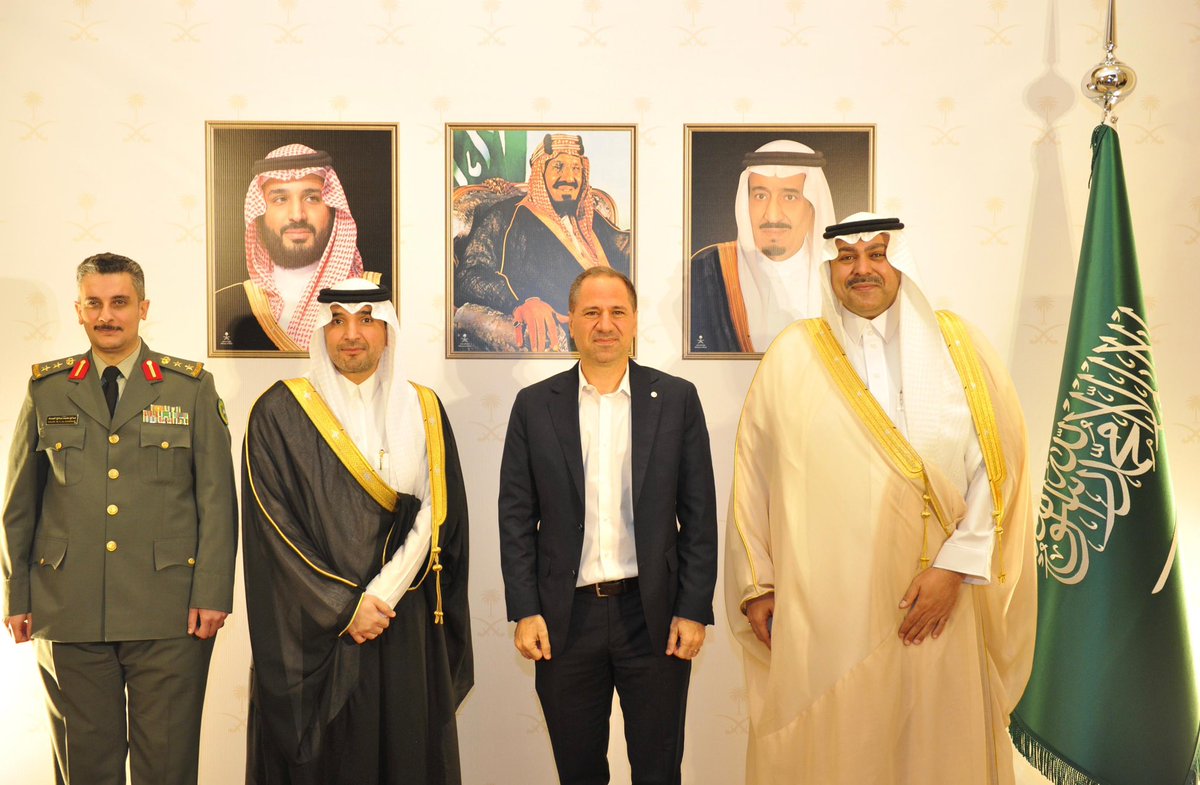samygemayel's tweet photo. خلال احتفال اليوم الوطني ال٩٦ للمملكة العربية السعودية، بدعوة من سعادة السفير فهد بن عبد الرحمن الدوسري.

المملكة كانت وستبقى سنداً حقيقياً للبنان وشعبه في كل المراحل. كل التمنيات للمملكة العربية السعودية قيادةً وشعباً بمزيد من التقدم، والنجاح، والريادة. https://t.co/Igke0Vu9t7