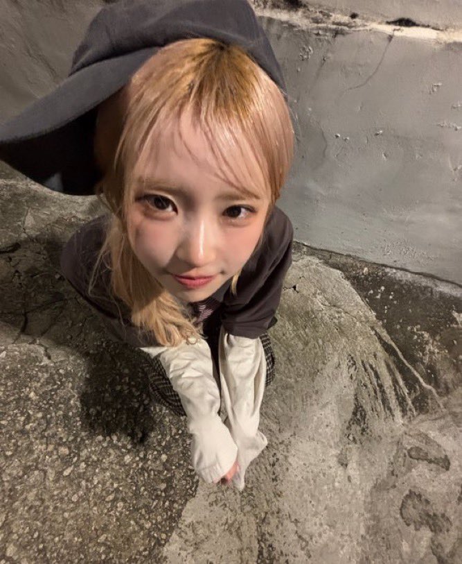 fromis_habread's tweet photo. 260925 #송하영 인스타
너진짜고양이지….. https://t.co/YG32P6aOpD