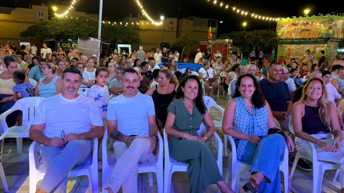 SolActualidad's tweet photo. El Castillo del Romeral homenajea a las generaciones que hicieron de la mar una forma de vida. @AytoSBT @Maspalomas #Fiestas #pregon #marineros https://t.co/Rc7h24SIBx https://t.co/41mDPJ5x9s