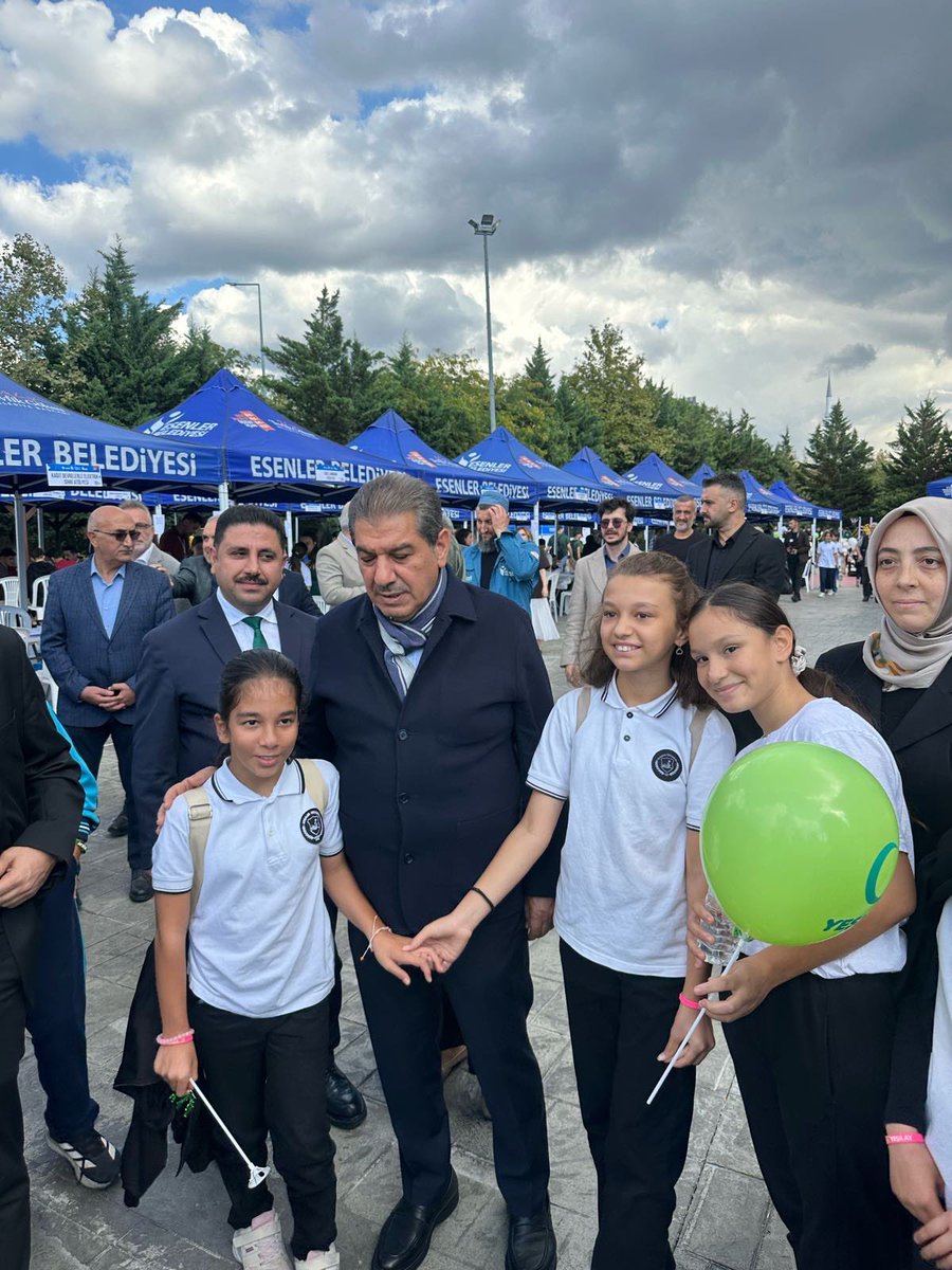 atisalanioo's tweet photo. Esenler'de çocuklarımızı bilimle tanıştırıyor, onlara yeni alanlar oluşturarak geleceklerini birlikte şekillendiriyoruz. https://t.co/znbhBtEGTL