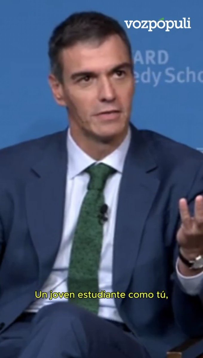 profsecundario's tweet photo. Atención a la secuencia. El presidente reprocha al estudiante de Harvard haber condenado gratuitamente a su hermano y a su esposa. ¡Pero si el hermano ya ha sido condenado por la Audiencia Provincial! Miente como respira, el hijo de puta. https://t.co/AmAylxVzuz