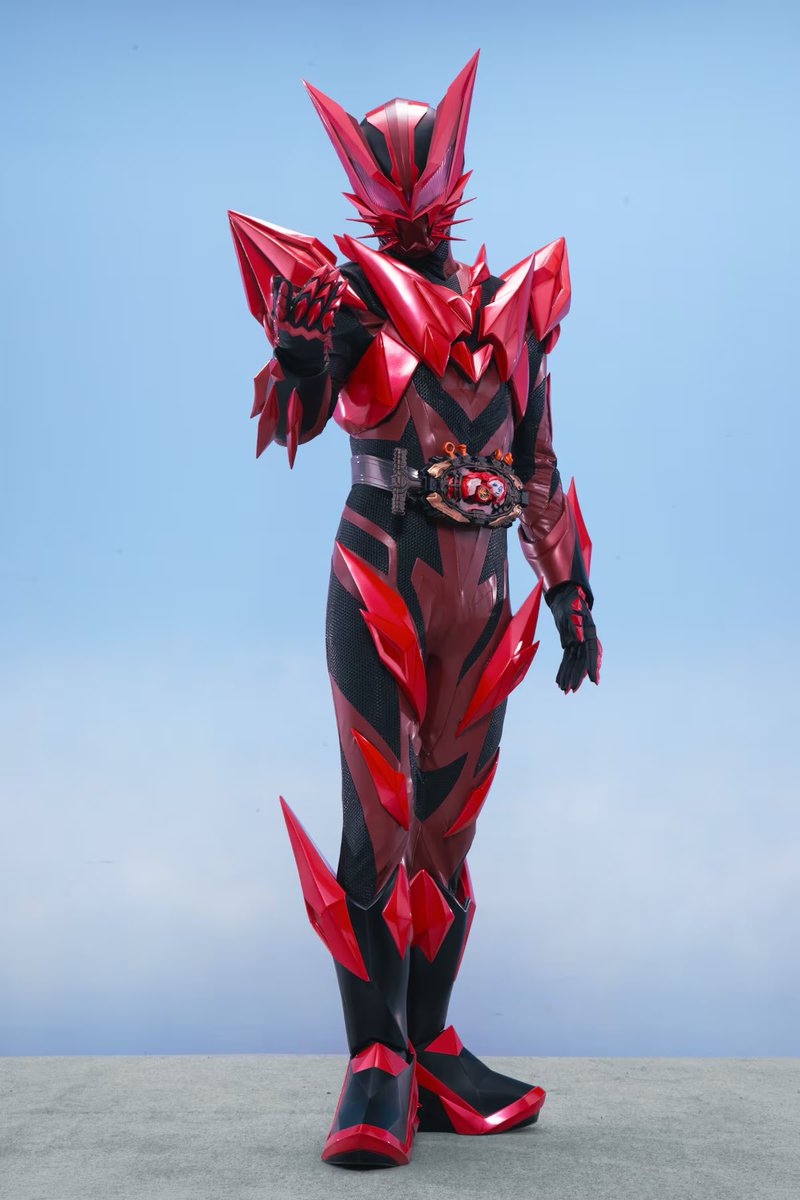 Byakuya08928's tweet photo. ハンマーボーンバックル(北)
スラッシュボーンバックル(東)
バイトボーンバックル(南)
ショットボーンバックル(西)
これら4つのバックルの集合体が
マオウドライバーってことであってますか？？？？
 #仮面ライダーマイス
 #仮面ライダーマオウ
  #DXマオウドライバー https://t.co/es6BKRYJZm