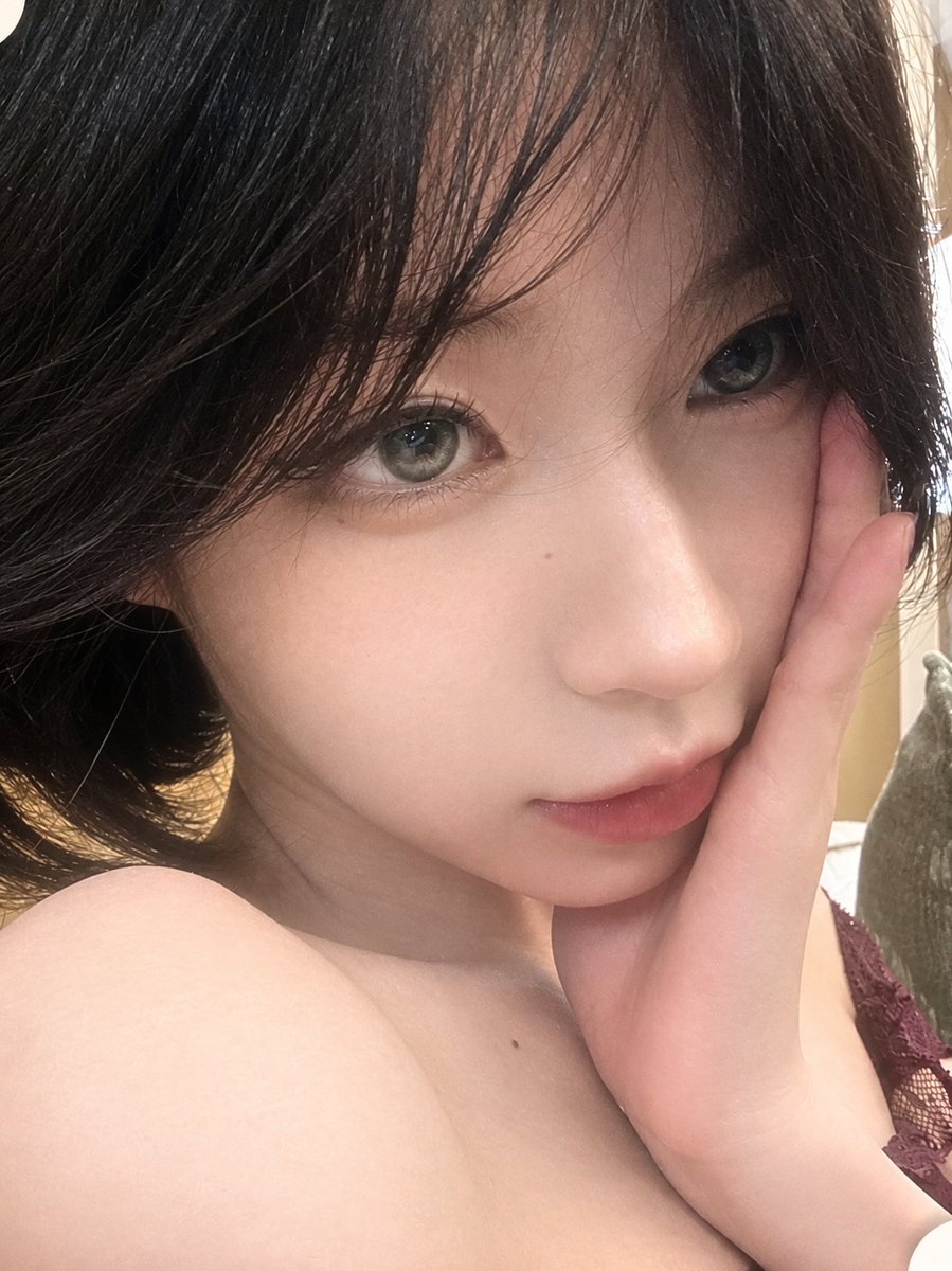 fairyasa37's tweet photo. she’s insanely gorgeous https://t.co/3ZFuEPqzLp