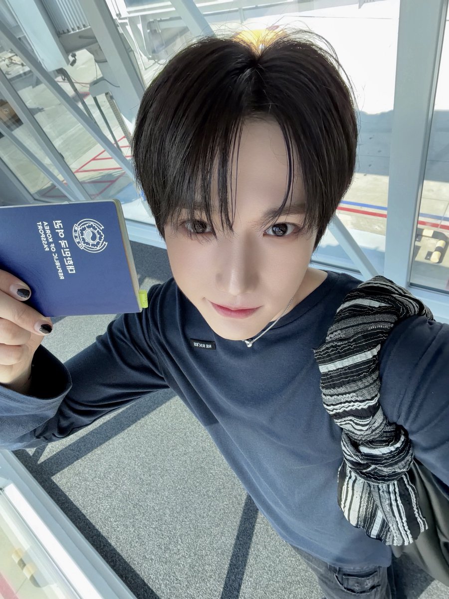 KEYVITUP_inkode's tweet photo. [#현민]

✈️

#HYUNMIN 
#KEYVITUP #KVP #키빗업 https://t.co/mwpjOHIAfJ