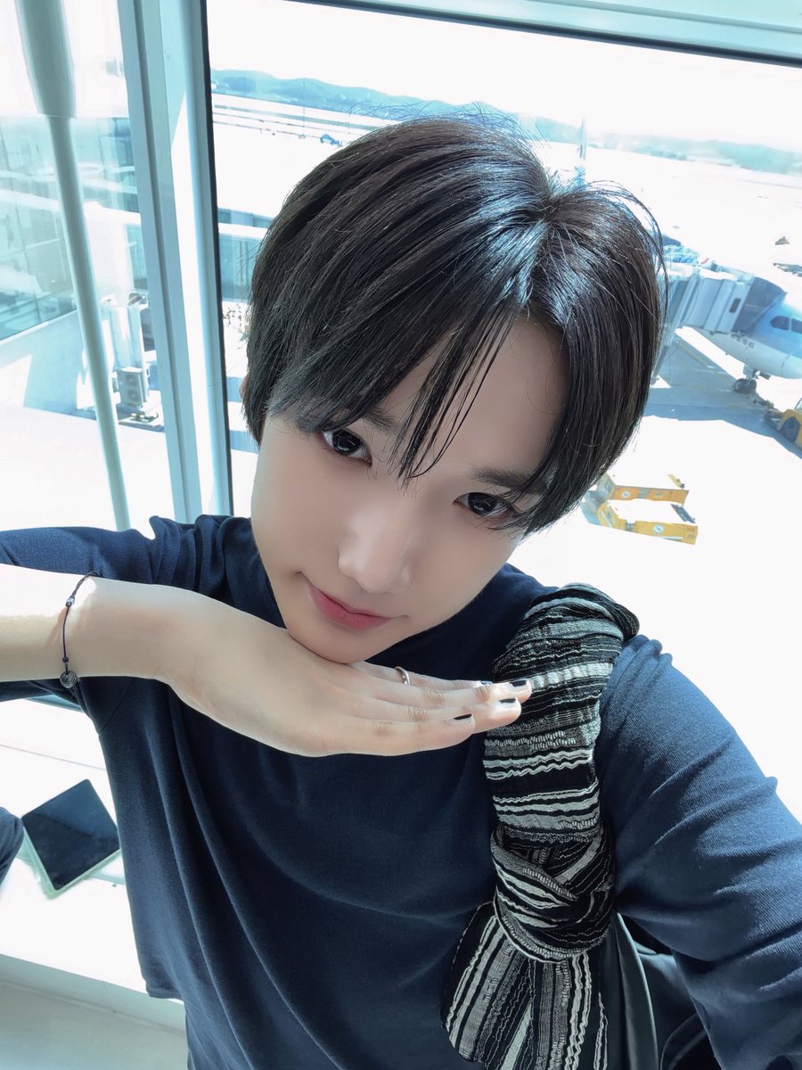 KEYVITUP_inkode's tweet photo. [#현민]

✈️

#HYUNMIN 
#KEYVITUP #KVP #키빗업 https://t.co/mwpjOHIAfJ