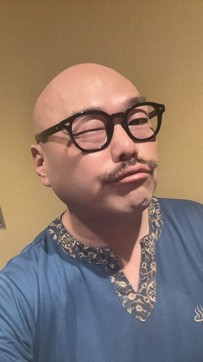 kurochan96wawa's tweet photo. サウナと岩盤浴入ったりしてたら、疲れたみたいでヨギボールームで爆睡してたしん！ https://t.co/OAu1SjNsEe