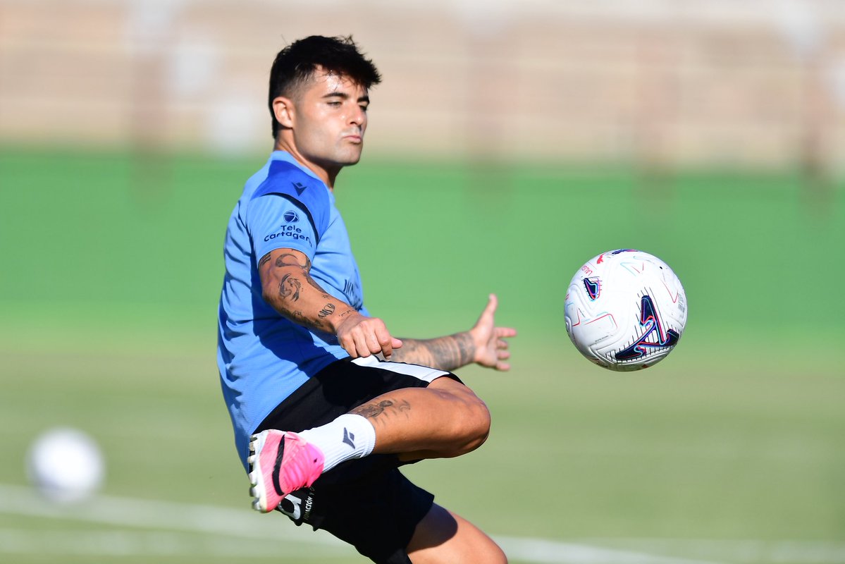 FCCartagena_efs's tweet photo. 💪⚽️ https://t.co/WFQCyePkqT