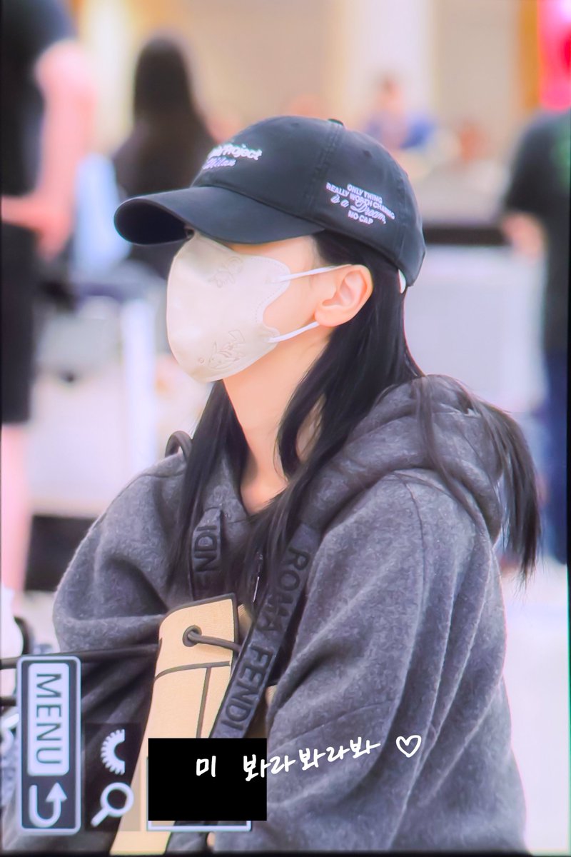 LookAtMi324's tweet photo. 260925 ICN preview
수고 많았어~푹 쉬어🫶🏻
#TWICE  #트와이스 #미나  #ミナ https://t.co/ab7P4fsLIW
