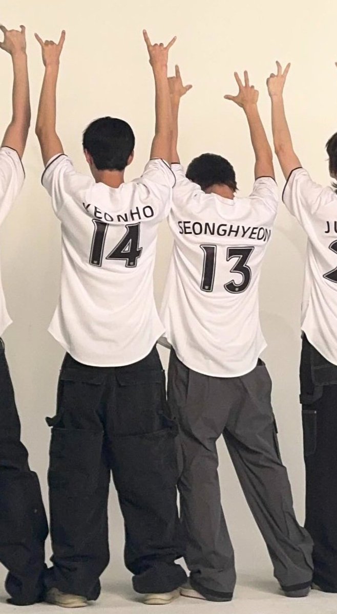 _swzw's tweet photo. 1314 뜻이 중국에선 영원인거아시는분 https://t.co/wXqj5Es5JR