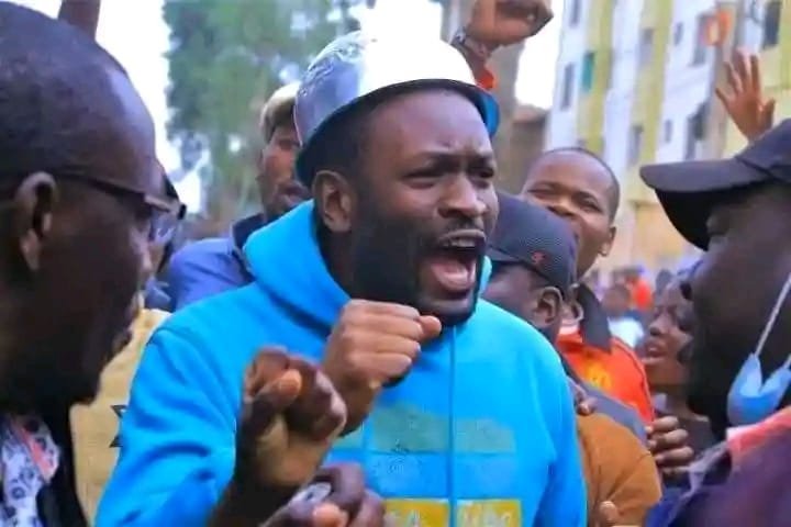 HammerHamm026's tweet photo. Kindly show me one picture of Kalonzo Musyoka fighting for Kenyans either the cost of living or human rights https://t.co/5hKwBG02nT