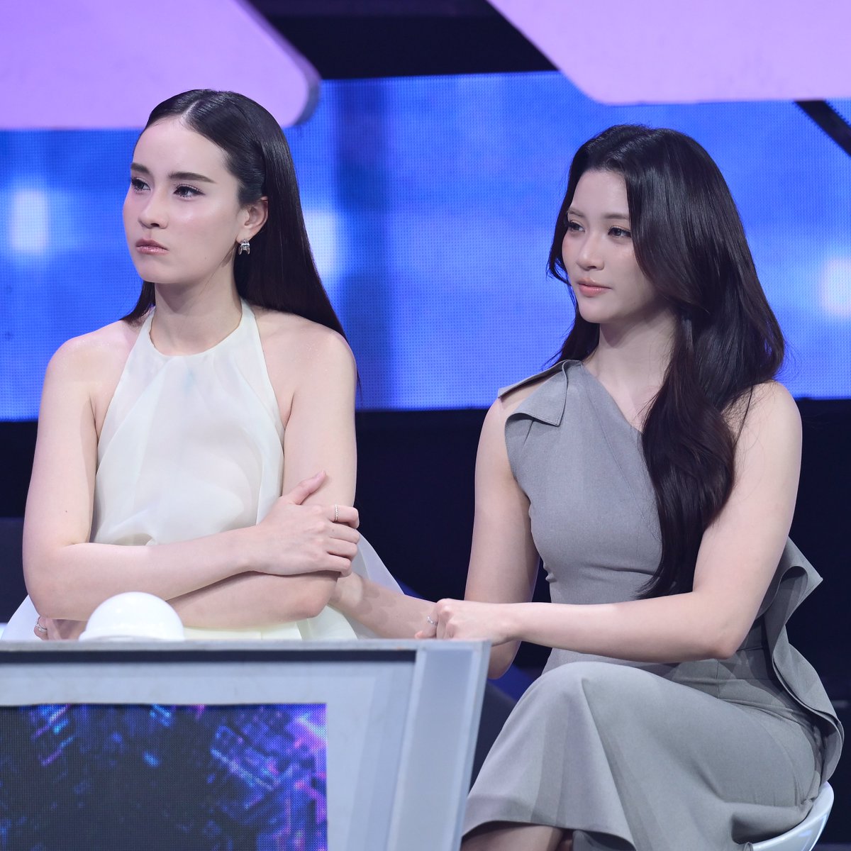 zense_more's tweet photo. ที่พักมือจินนี่เค้าเริ่ดนะ 

#GinJay #Ginnynatnicha #aangelinaass #จินเจ #รู้หน้าไม่รู้ใคร #ZENSEMORE https://t.co/BdPRVStTBA