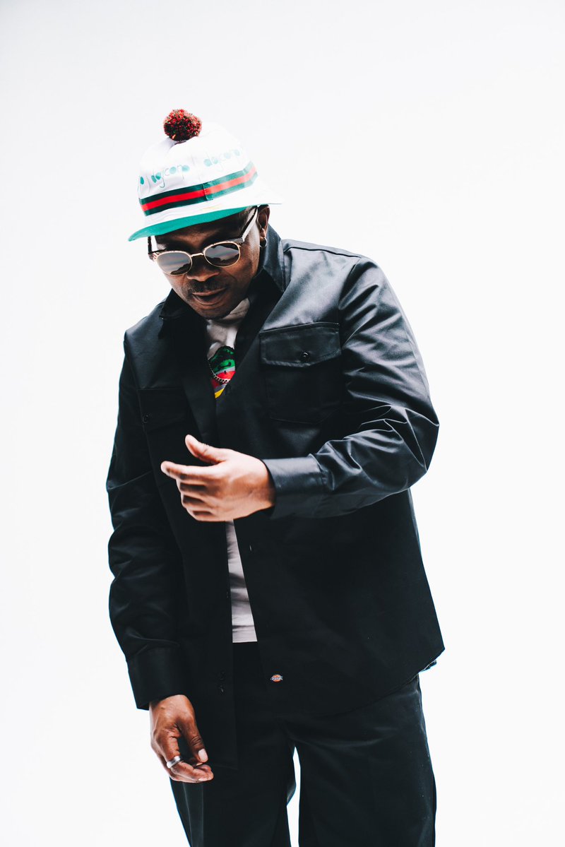 MaEzeeDoesIt's tweet photo. Ma-E - Ubzukuzuku 2.0 Ft. @FOCALISTIC, @Deejay_MrX, @BosPianii and D HornLifestyle Visuals Out on YouTube 🚜📺🌬️🎺🔥

https://t.co/nhYUsBzygb https://t.co/8I9SKMDO17