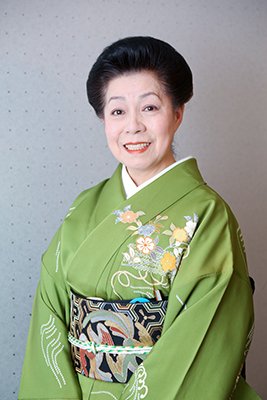 TGGakusha's tweet photo. 宇野千代、祇園の名妓などの愛した文様と色を知る対面型講座「和装―日本人が大切にしてきた文様と色」が受付中！

染織・絹文化研究家の富澤輝実子氏、手描き友禅作家の成田華仙氏が講師を担当します。

https://t.co/oIqchZc1mB https://t.co/vQfnYLU9uC
