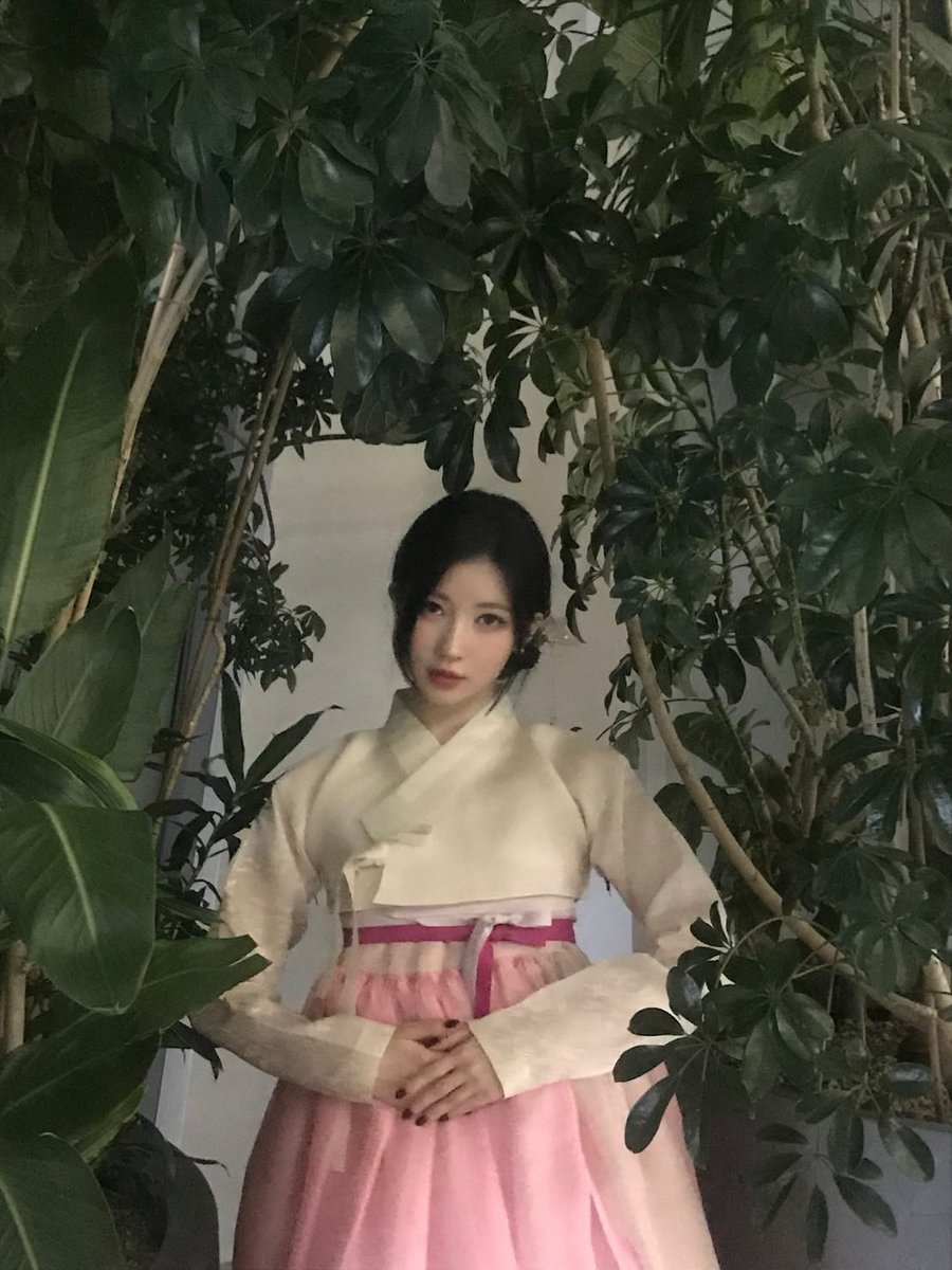 81417bmonya's tweet photo. …
한복쿵 한복쿵 https://t.co/MDAAZCw8PW
