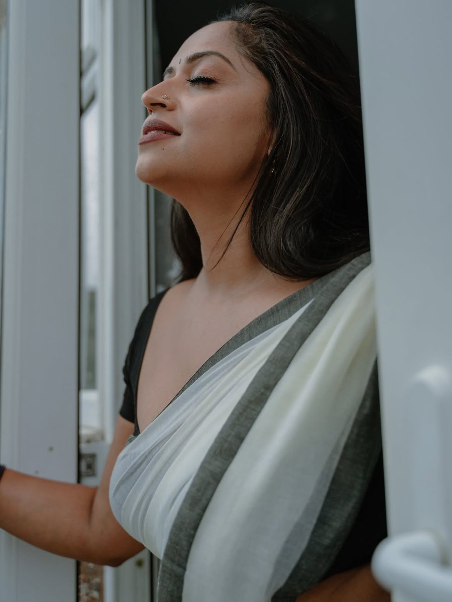 Anushapaiyan's tweet photo. Epudri munda ithana varusham aaiyum apdiye irukka. Adhunaala dhan unaku alanjitu varanunga pola sunninga

#anusha 
#amma 
#thevidiyamunda https://t.co/xSoGKjm05a