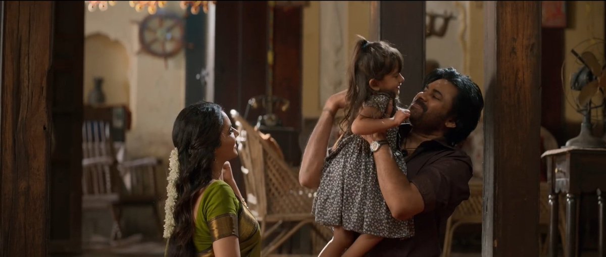 Vaidehifieddd_'s tweet photo. My fav pics from #TheyCallhimOG 
Chala nachuthayi🥹💕...... https://t.co/7h71K7Vb61