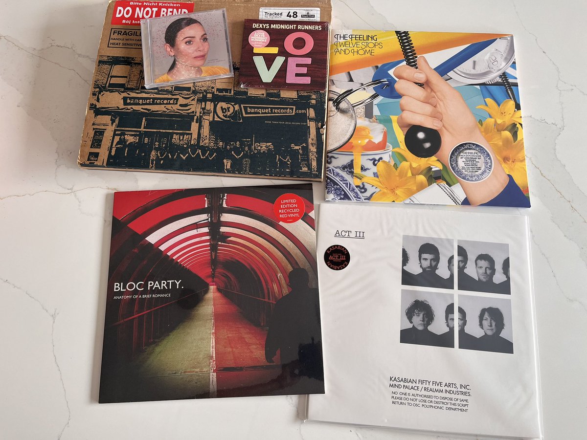 blueroseszine's tweet photo. Fabulous delivery from @BanquetRecords reminding me it’s been a fantastic September for live music in Kingston and I think October will be even better! 

The vinyl collection is building nicely too… https://t.co/Jp3h3xjElf