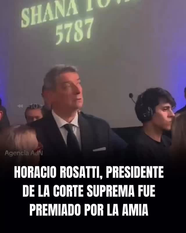 DEFECOFEDERAL's tweet photo. @GabrielCalabro_ @joshep_armenio Me duraste un round ChupaSirios, por estos ni decís nada.
#Buenjueves
👇👇👇👇👇👇 https://t.co/3JqJvZaXCs
