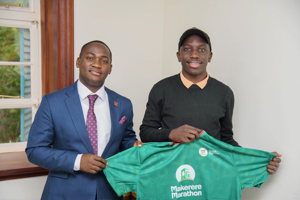 Makerere's tweet photo. Only 1 Day left to #2026MakMarathon and  @MakerereAlumni's @Lubega_Nsamba (90th Guild President) is doing an amazing job ensuring that former @MakGuild Leaders @IvanSsempijja2 (86th Guild President), @MaserukaRobert (89th Guild President), @KatumbaSalim (80th GRC School of Social Sciences) and many others receive their kits. 

Kits distribution continues at the Freedom Square. Pick yours up today!