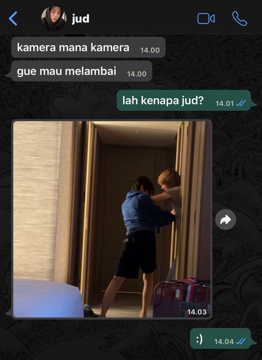 outdiend's tweet photo. #keonhyeon ft. marhoon au.

─ kelakuan liam kalo lagi demam https://t.co/xerhmmOVVt