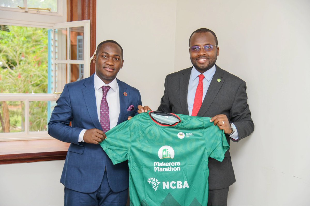 Makerere's tweet photo. Only 1 Day left to #2026MakMarathon and  @MakerereAlumni's @Lubega_Nsamba (90th Guild President) is doing an amazing job ensuring that former @MakGuild Leaders @IvanSsempijja2 (86th Guild President), @MaserukaRobert (89th Guild President), @KatumbaSalim (80th GRC School of Social Sciences) and many others receive their kits. 

Kits distribution continues at the Freedom Square. Pick yours up today!