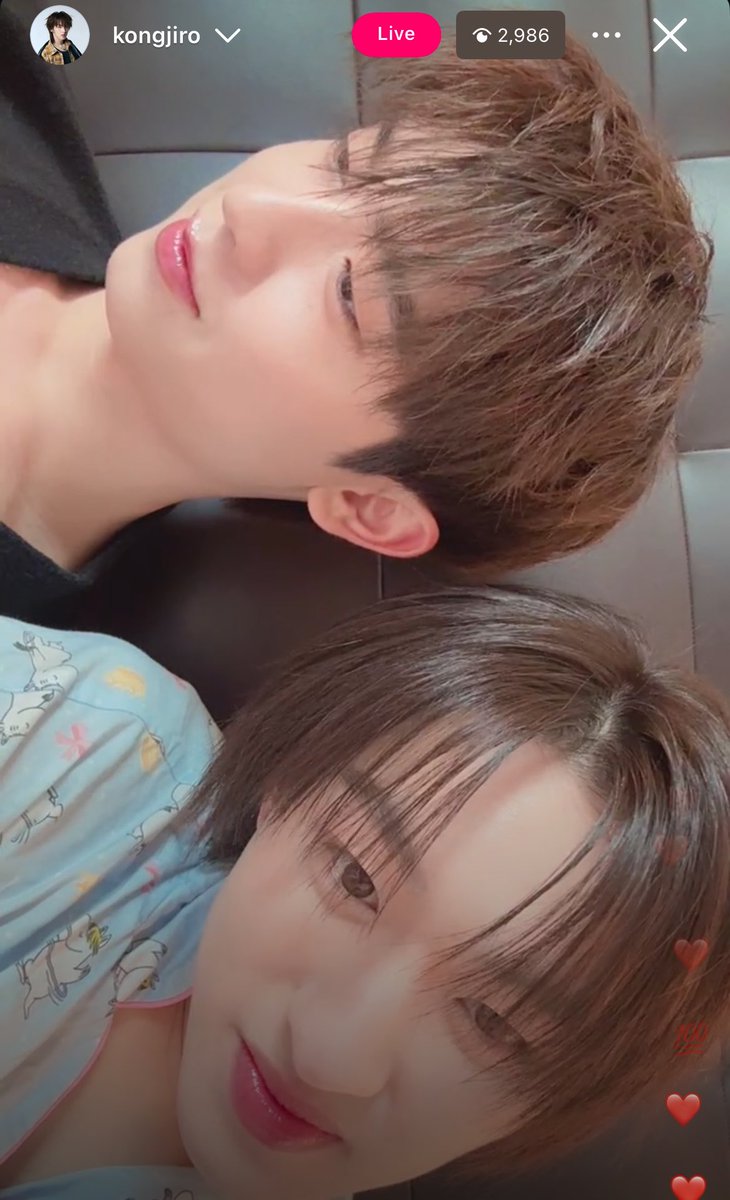 48nniqc's tweet photo. นั่งซ้อนหลังครับแม่ ๆ ^^ https://t.co/NO4t6E0rTq