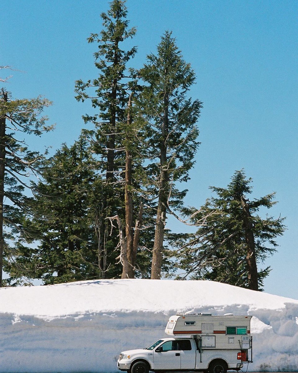 MauricioBao8's tweet photo. @samwhitakery earns respect: rolling in low-key with his beige F-150 and ’90s Okanagan camper, then unleashing a perfectly dialed shred stick to destroy the powder. Father’s Day sale: 20% off the Etsy store. https://t.co/1hvrmM8xLm