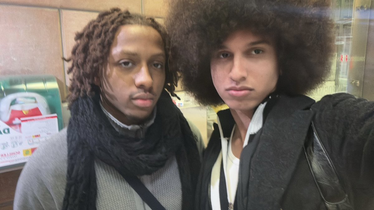trxgxdie's tweet photo. https://t.co/VhPUusFfE1