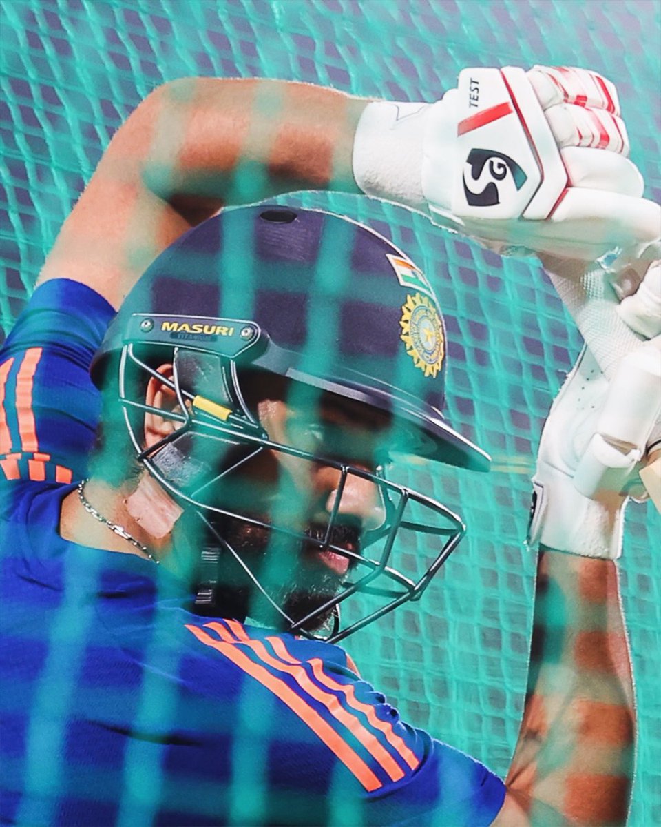 mipaltan's tweet photo. 𝘋𝘦𝘬𝘩𝘰, 𝘥𝘦𝘬𝘩𝘰 𝙍𝙤 𝘢𝘢 𝘨𝘢𝘺𝘢 🥹

#INDvWI https://t.co/3kyF1QIyEg