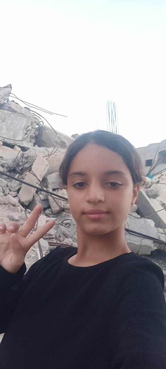 Eleen_sharaf13's tweet photo. I am a child with dreams, not just a tragic statistic on your feed.
​My family is fighting every second just to survive. Your $1 or even a Retweet is the line between hope and despair for us today. Please don't look away. 💔🙏
​🔗 Support us: https://t.co/fbEg31k7Fo https://t.co/lwPpQPMeVy