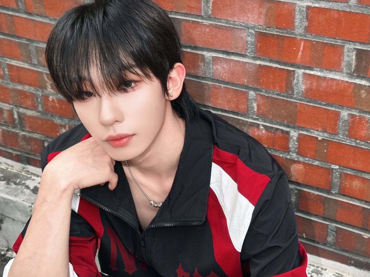 NBIG_official's tweet photo. 🥊🥊

#NBIG #엔빅
#SEONGJUN #성준 https://t.co/snveaf0SPP