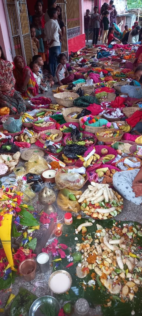 IndianIndex's tweet photo. Anant Pooja, somewhere in Mithila region of Bihar. 🙏 https://t.co/71BHVuWv8p