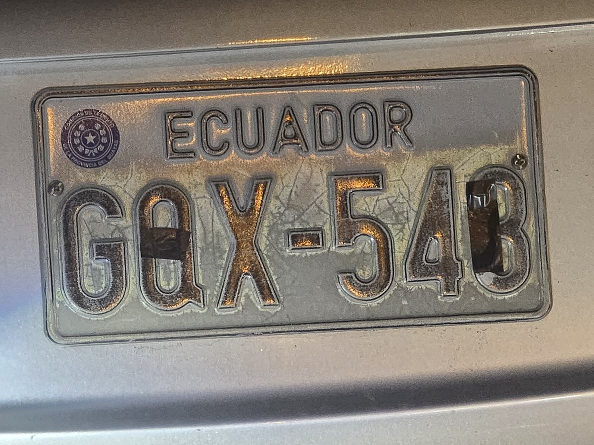 RonaldReyna's tweet photo. @ATM_Transito Y para cuando los operativos a los DELINCUENTES que circulan TOOOOOODAS las mañanas y en horas pico con las placas tapadas?? https://t.co/GtWuEJ08cR