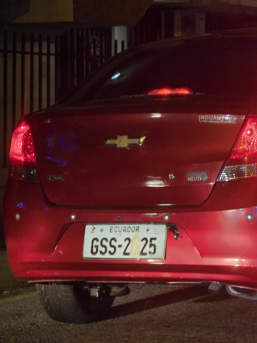 RonaldReyna's tweet photo. @ATM_Transito Y para cuando los operativos a los DELINCUENTES que circulan TOOOOOODAS las mañanas y en horas pico con las placas tapadas?? https://t.co/GtWuEJ08cR