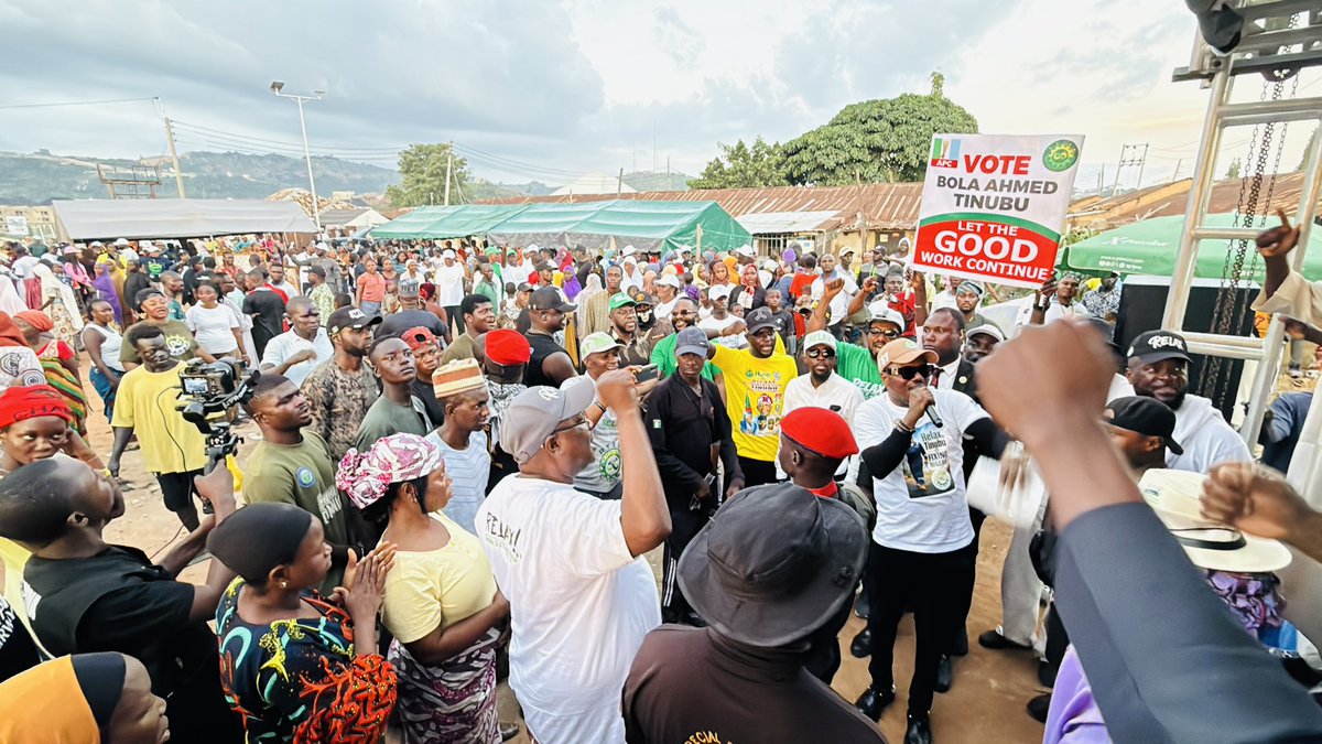 RelaxTIFN's tweet photo. RTIFN HOLDS TOWNHALL ENGAGEMENT & EMPOWERMENT IN GISHIRI

The Relax Tinubu Is Fixing Nigeria (RTIFN) movement on Wednesday held a vibrant Town Hall, PublicEngagement and Grant Empowerment Programmeat Gishiri, Abuja.

The programme brought together the entire RTIFN executive leadership, community stakeholders, farmers, traders, youths and residents. Grants were presented to farmers ,Students and traders within the Gishiri community as part of the empowerment initiative.

The RTIFN leadership also engaged residents on the administration's Renewed Hope Agenda, highlighting areas such as agriculture, infrastructure, economic reforms, youth empowerment andsocial investment. These are among the areas the Federal Government has identified as priorities of its development programme. 

The gathering further featured discussions on the 2027 general elections, with the movement urging participants to support President Bola Ahmed Tinubufor continuity of his administration's programmes.

Among those present were the Director General of RTIFN Hon. Ahmed Bala, Deputy Director General,Hon. Zack Orji, Director of Townhall and Special Duties Hon. Farida Deborah Ibrahim, National
secretary Amb Audu Eleojo Obaje ,Amb. Dr. Joyce Matthew Andrew and FCT Cordinator of RTIFN Comr. Dr. Donald Amagbo, alongside other membersof the RTIFN executive and stakeholders.
.
#RTIFN #RelaxTinubuIsFixingNigeria #Gishiri #Abuja #Empowerment #TownHall #GrassrootsEngagement#RenewedHope #Tinubu2027 @STinubu @officialABAT
