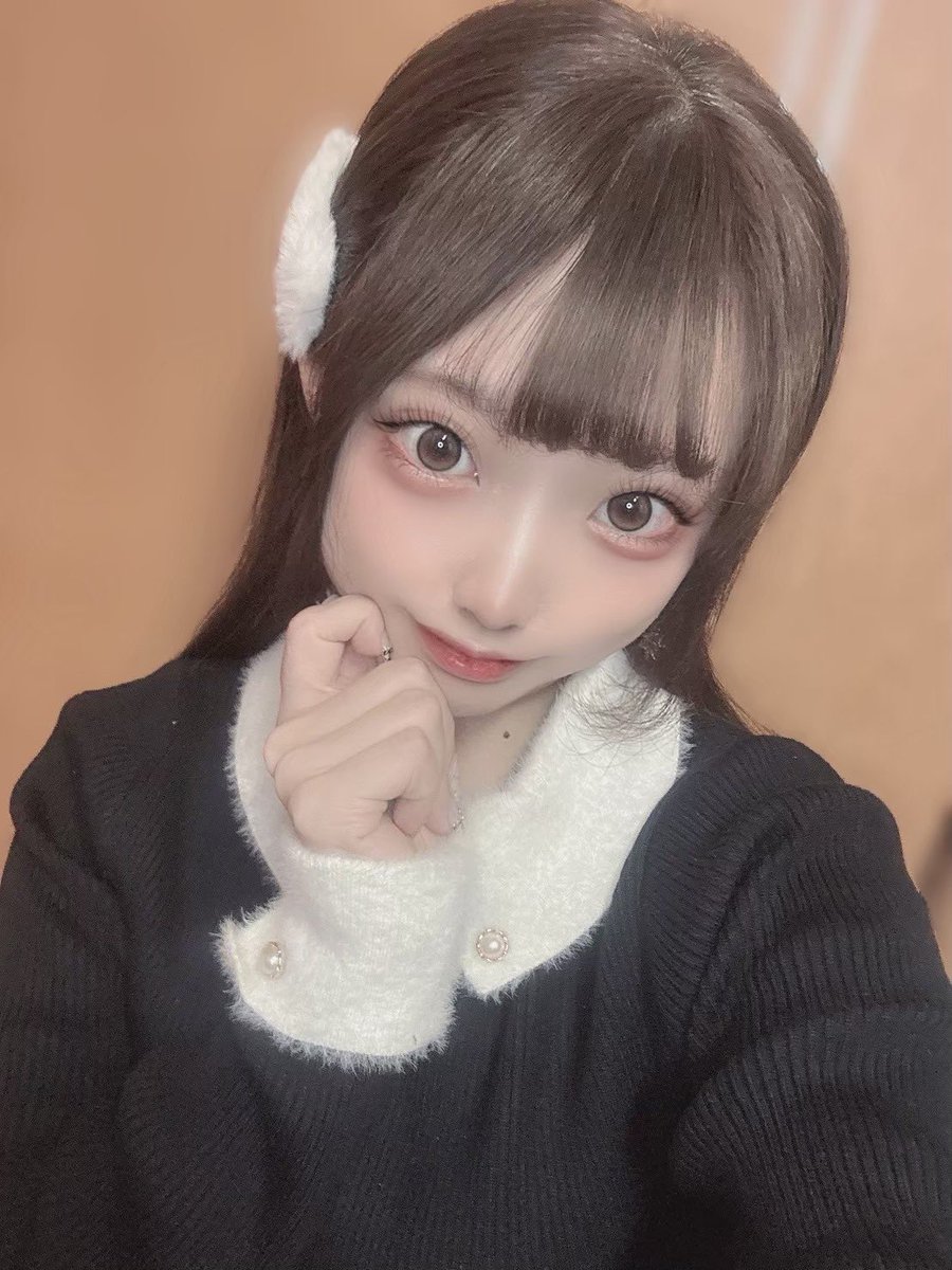 mei_orlaya's tweet photo. ♡19-L♡

久々すぎて記憶喪失気味なので何卒お手柔らかにお願いします(꜆›̥̥̥ ⩊ ‹꜀)
 
#雰囲気嫌いじゃないよって人いいね #雰囲気好きな人いいね #美男美女さんと繋がりたい #自撮り界隈さんと繋がりたい #自撮り界隈 #1mmでもいいなと思ったらいいね #コンカフェ #コンカフェ好きと繋がりたい https://t.co/p7o70IcRhi