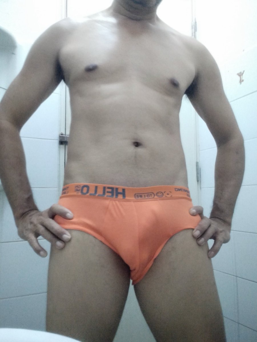 NuoyNuoy148686's tweet photo. ปกติจะใส่บล็อคเซอร์...มาใสแบบนี้.ดูอื่ม.. https://t.co/LNLRdXx2e3