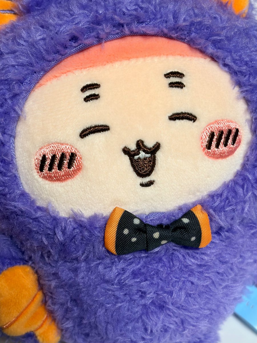 hbch_chiii's tweet photo. 季節ものだし今回は見送りもアリ
と思ってたけど入店して笑いかけられたら買っちゃうよね…🦇🦀 https://t.co/LG4858A7tz