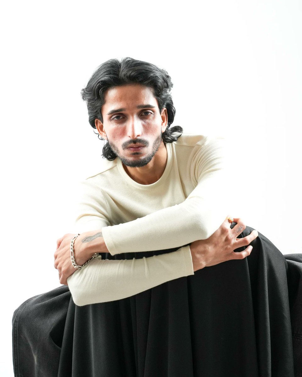 CandieWardrop's tweet photo. Every frame tells a story. At Social Studio, portfolio shoots bring your best self to life. https://t.co/Qjeacp6YT7
