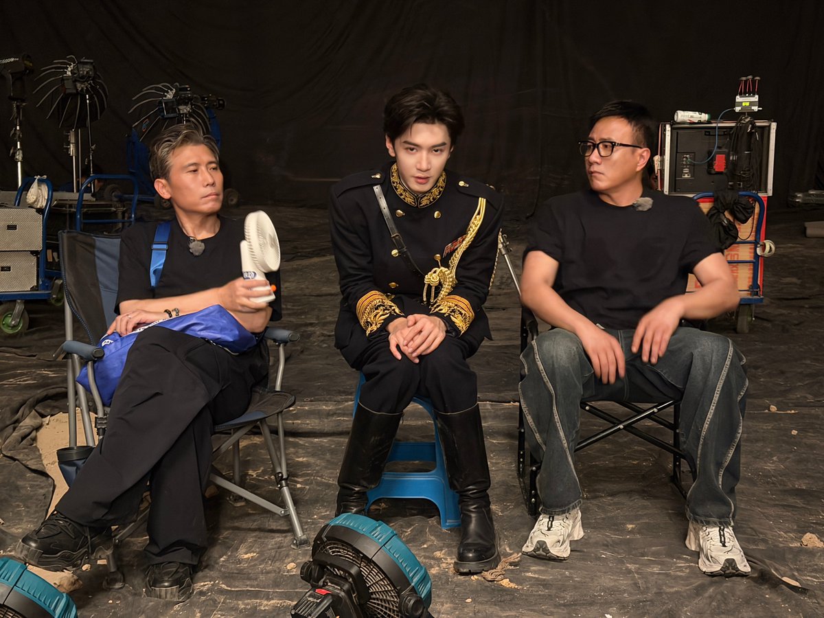 MyLifetoYou26's tweet photo. 250926 #ChenZheyuan's Weibo Update
With my two older brothers, Hu Jun & Li Naiwen, by my side, I feel incredibly safe and secure. The older brothers have such a strong presence...I feel a little nervous even though I want to boss them around!
#陈哲远 #AoChi #MyLifetoYou #浮生 https://t.co/RoZcVvJ5we