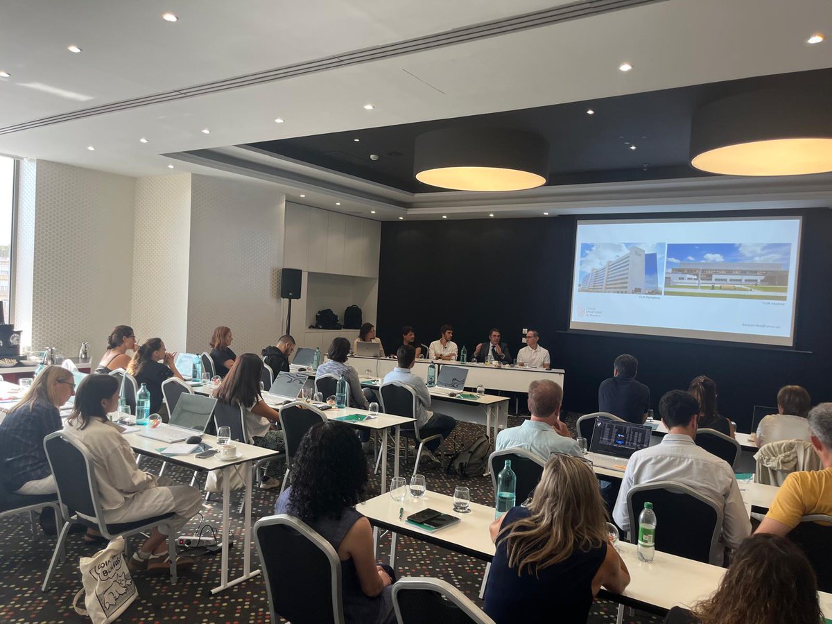 JRodriPalomares's tweet photo. 🤝 Gracias a @ROVI por invitarnos @vallhebron al taller de FFRct con CTAplus, por la excelente organización y por confiarnos el contenido científico y los casos.
👏 ¡Sala llena y gran interés por seguir aprendiendo!
#ImagenCardíaca #CardioTC #FFRct @vallhebron https://t.co/g0DXSBYP82