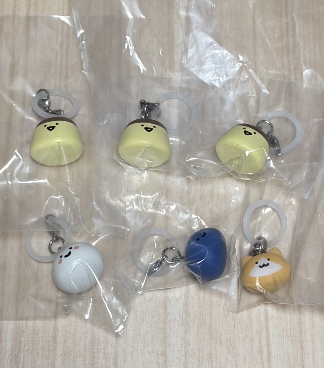 12_6tbz's tweet photo. 【交換】お文具といっしょ めじるしアクセサリーなのです

譲　:  お文具B、プリンさん×3、名も無き者、
　　　子猫さん

求　:  耳、ゼリーさん

📮郵送交換希望
お気軽にお声がけください https://t.co/qpTi0ZcXXS