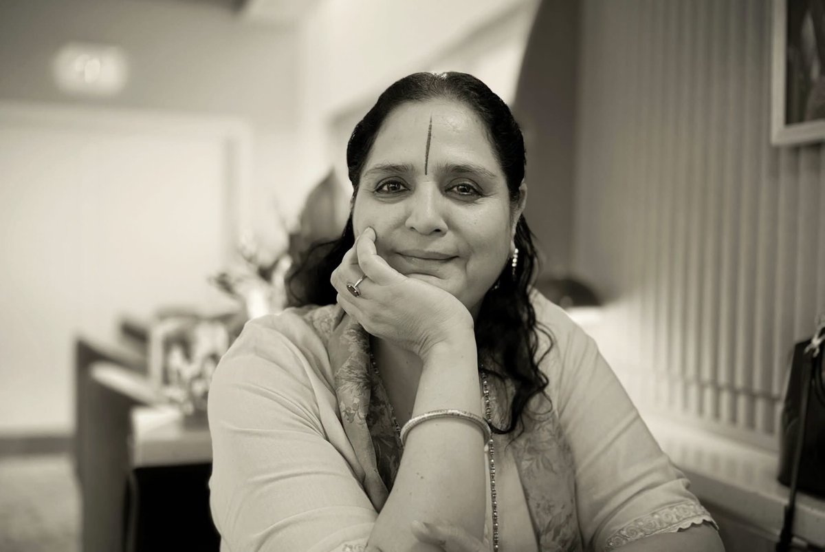 gurumaa's tweet photo. Coming back to Bharat today to our beloved country to meet all bhaktas and have great times. Gurumaa https://t.co/33U72ANlZf