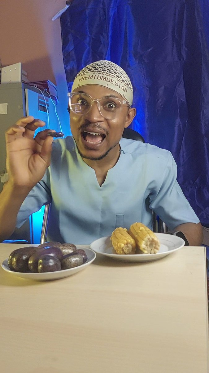 mrstrangemed's tweet photo. Do you know ?
That I was enjoying Peer last night, my lil sis walked upto me and said, bro you have malaria for eating more than two .. I shock ๐ฒ. I told her malaria is only caused by infected female mosquito.. the fact shocked you abi ?
#CreatorMDXChallenge @okorie_valerie https://t.co/u3YMFiC6jS